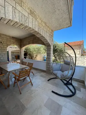 Balkon ili terasa u objektu ATJ house