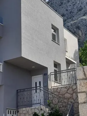 Pogled na planine ili pogled na planine iz apartmana