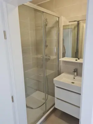 Kupaonica u objektu Garden house Sutivan