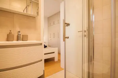Kupaonica u objektu Apartment CasArosa - Free Private Parking