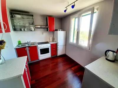 Kuhinja ili čajna kuhinja u objektu Attractive Beach Apartment - Vitarnja!