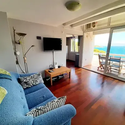 Attractive Beach Apartment - Vitarnja!