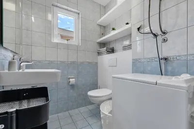 Kupaonica u objektu Near The Beach Luxury Apt Matteo