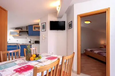 Kuhinja ili čajna kuhinja u objektu The midpoint apartments Bol
