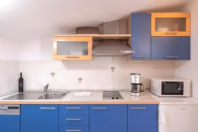 Kuhinja ili čajna kuhinja u objektu The midpoint apartments Bol