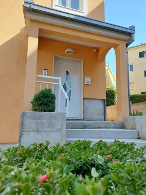 Fasada ili ulaz u objekt Lavandula