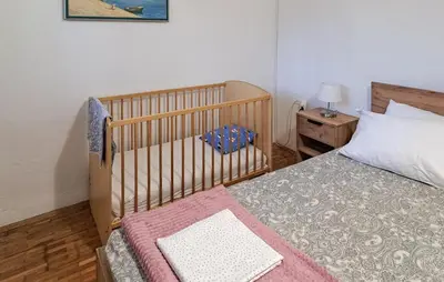 Krevet ili kreveti u jedinici u objektu 2 Bedroom Beautiful Apartment In Supetar