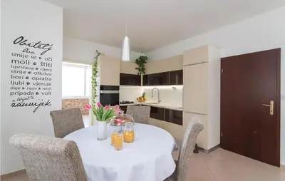 Tlocrt objekta Awesome Apartment In Sutivan With Wifi