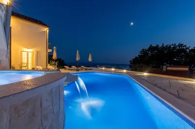 Bazen u objektu Villa La Residenza - Heated pool ili u blizini