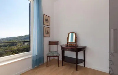 Pogled na planine ili pogled na planine iz vila