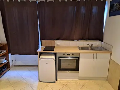 Kuhinja ili čajna kuhinja u objektu Zana Apartments