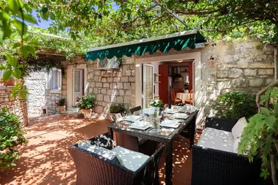 Vrt u objektu Seaside house for families with children Sutivan, Brac - 20131