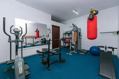 Fitness centar i/ili fitness sadržaji u objektu Family-friendly apartments with swimming pool Brela, Makarska - 20065