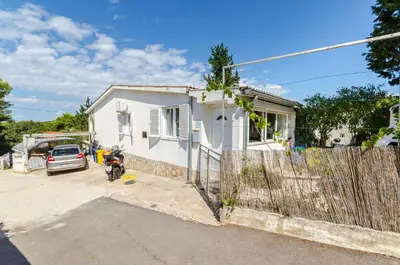 Zgrada u kojoj se nalazi apartman