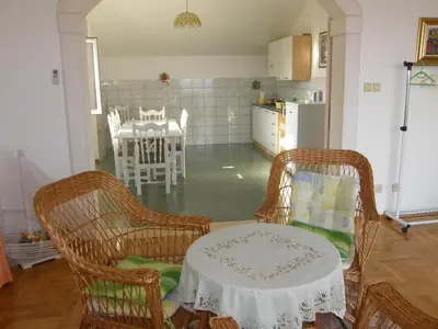 Kuhinja ili čajna kuhinja u objektu 3416-3 Apartment in Bol with sea view, balcony, air conditioning, WiFi