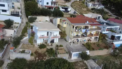 Zgrada u kojoj se nalazi apartman