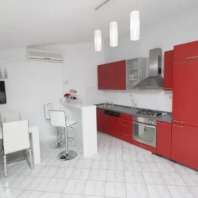 Apartment in Pisak with sea view