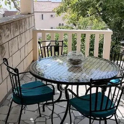 Apartment in Bol with sea view