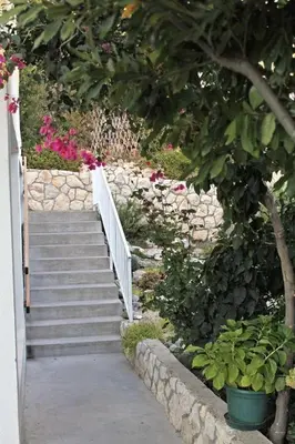 Vrt u objektu Apartment in Hvar town with sea view, balcony, air conditioning, WiFi 3615-1