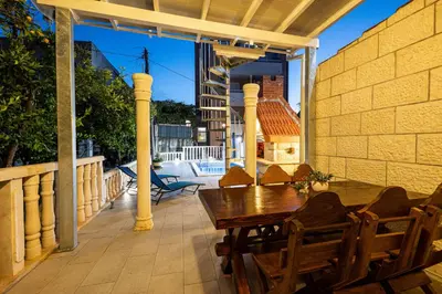 Balkon ili terasa u objektu Apartmani Jakov
