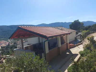 Pogled na planine ili pogled na planine iz apartmana