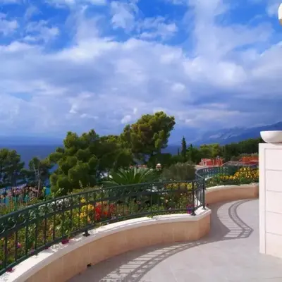 Studio apartment in Brela with a sea view