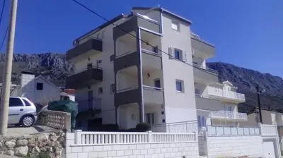 Zgrada u kojoj se nalazi apartman