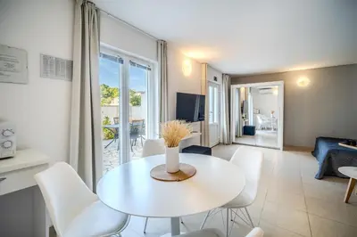 TV i/ili zabavni centar u objektu Apartments with parking space Sutivan - Brac - 20155