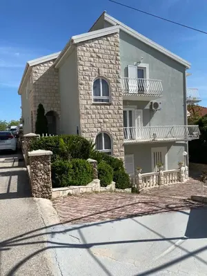 Zgrada u kojoj se nalazi apartman
