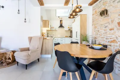 Kuhinja ili čajna kuhinja u objektu Šolta Stone House
