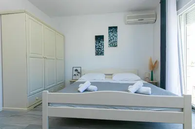 Krevet ili kreveti u jedinici u objektu Apartments with WiFi Makarska - 19995