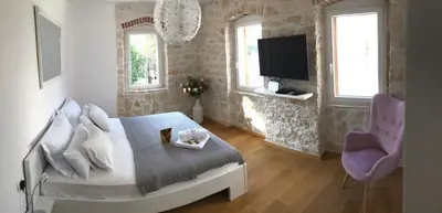 TV i/ili zabavni centar u objektu La BellaSu House in house