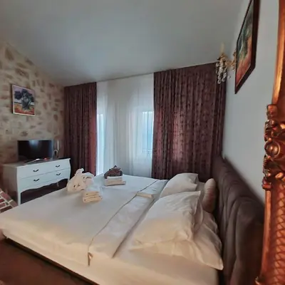 Krevet ili kreveti u jedinici u objektu Sea view Luxury Apart Hotel Villa Conte with swiming pool and romantic SPA