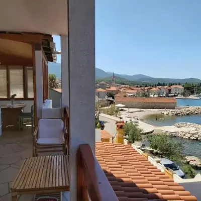 Apartment Next to the sea