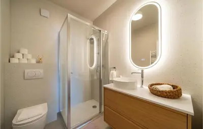 Kupaonica u objektu Nice Apartment In Selca With Kitchen