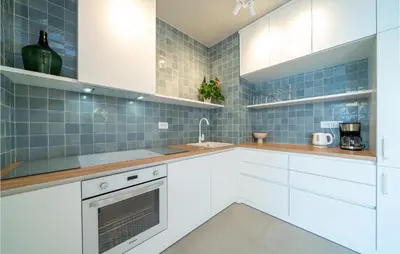 Kuhinja ili čajna kuhinja u objektu Nice Apartment In Selca With Kitchen