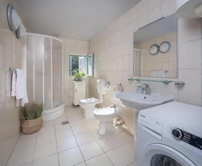 Kupaonica u objektu Villa Jane 80m from beach