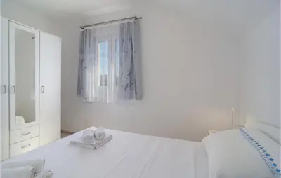Krevet ili kreveti u jedinici u objektu Stunning Apartment In Milna With Wifi