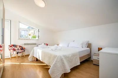 Krevet ili kreveti u jedinici u objektu Apartments Adisa