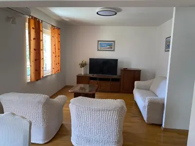 TV i/ili zabavni centar u objektu Apartment Katarina