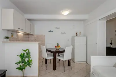 Kuhinja ili čajna kuhinja u objektu Apartment Beach
