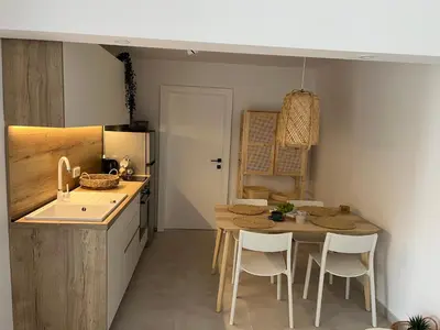 Kuhinja ili čajna kuhinja u objektu Robinsone House La Storia