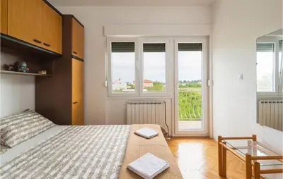 Krevet ili kreveti u jedinici u objektu Beautiful Apartment In Gornje Selo With Wifi
