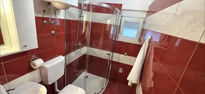 Kupaonica u objektu Apartments Dinko Podstrana