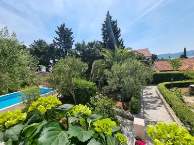 Bazen u objektu Villa Ilaria ili u blizini