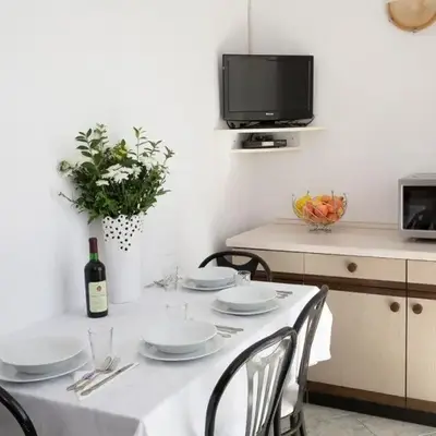 Apartment in Duce with sea view
