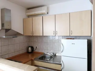Kuhinja ili čajna kuhinja u objektu Apartment in Duce with balcony, air conditioning, WiFi 5146-7