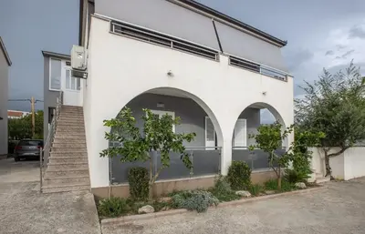 Zgrada u kojoj se nalazi apartman