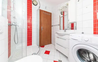 Kupaonica u objektu Cozy Apartment In Makarska With Wifi