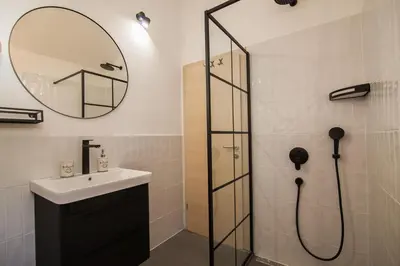 Kupaonica u objektu Modern Mediterranean Oasis - Villa ''BOLKA''